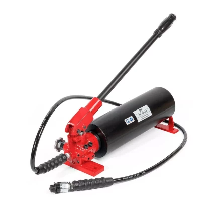 Помпа гидравлическая ручная КВТ ПМР-7035 объем маслобака 3.5 л (85140) купить в Когалыме