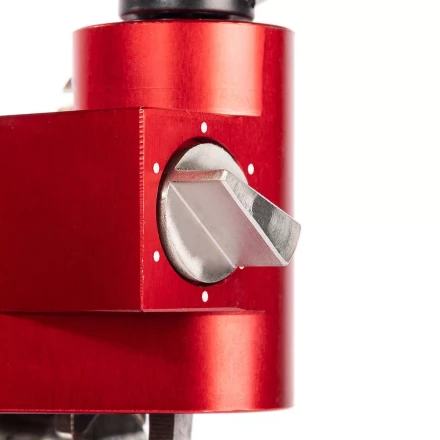 Инструмент КВТ IMS 10–52 для снятия изоляции на кабелях из сшитого полиэтилена 16–52 мм (101904) купить в Когалыме