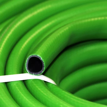 Шланг 1/2 х 50м ВЕДУГА Премиум зелёный 45966 купить в Когалыме