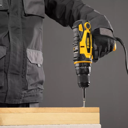 Дрель-шуруповерт сетевая ударная Denzel 26211, ISD-300-13 купить в Когалыме