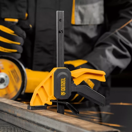 Струбцина F-образная Denzel, быстрозажимная, 150 х 55 мм, усиленный нейлоновый корпус, 20501 купить в Когалыме