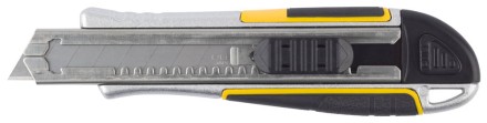 Нож STAYER &quot;PROFI&quot; обрезиненная рукоятка Super Grip,метал. корпус,автостоп,допфиксатор,кассета на 6 лезвий,18мм 9146 купить в Когалыме