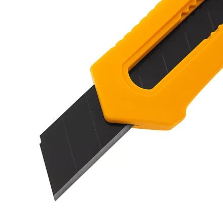 Нож Denzel, 18 мм, сменное лезвие, SK4, облегченный корпус, нажимной фиксатор, 78941 купить в Когалыме