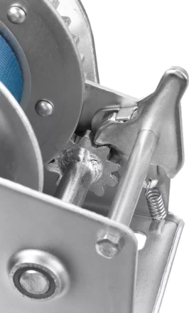 Лебедка ручная барабанная ЗУБР "ПРОФЕССИОНАЛ", тяговая, ленточная, 1,1т, 10м 43115-1.1 купить в Когалыме