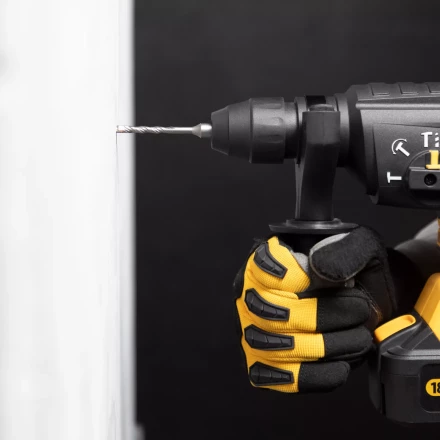 Бур по бетону Denzel, 4 x 110 мм,двойная спираль, три пылеотводящие кромки, 705002 купить в Когалыме