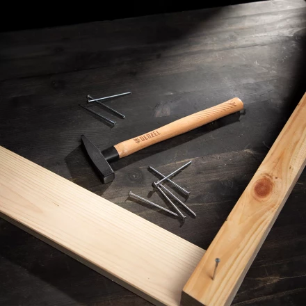 Молоток слесарный, 200 г Denzel, кованый квадратный боек, буковая рукоятка, 10426 купить в Когалыме