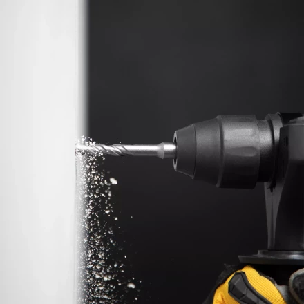 Бур по бетону Denzel, 6 x 110 мм, двойная спираль, три пылеотводящие кромки, 705005 купить в Когалыме