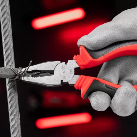 Плоскогубцы комбинированные Matrix, 160 мм, хром-ванадий, двухкомпонентные рукоятки, 17090 купить в Когалыме