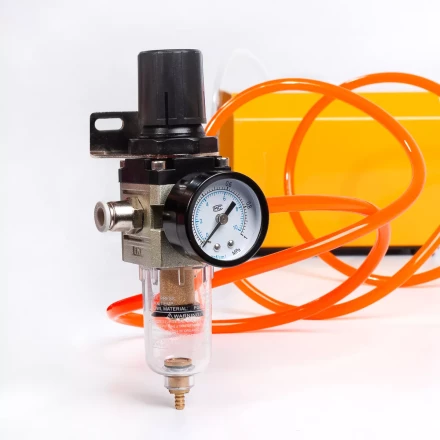 Пресс-клещи пневматические КВТ ПКП-01 для опрессовки наконечников и разъемов матрицами МПК (85396) купить в Когалыме