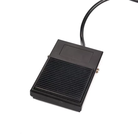 Пресс-клещи электрические КВТ ПКЭ-01 для опрессовки наконечников и разъемов матрицами МПК (87730) купить в Когалыме