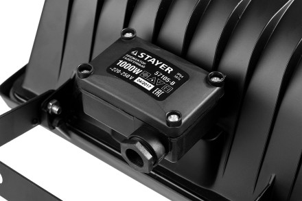 Прожектор STAYER &quot;MASTER&quot; MAXLight галогенный, с дугой крепления под установку, черный, 1000Вт 57105-B купить в Когалыме