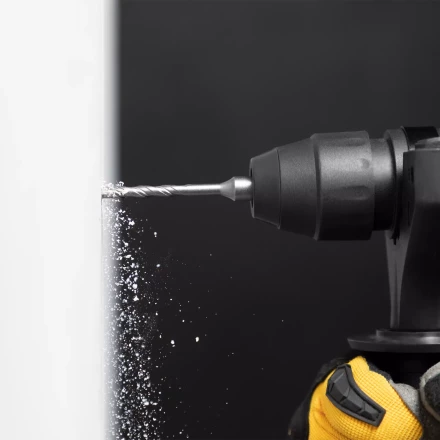 Бур по бетону Denzel, 5 x 110 мм, двойная спираль, три пылеотводящие кромки, 705003 купить в Когалыме