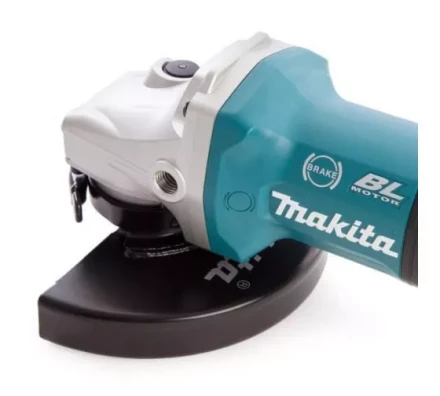 Аккумуляторная углошлифовальная машина Makita DGA700Z (без АКБ и ЗУ) купить в Когалыме