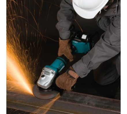Аккумуляторная углошлифовальная машина Makita DGA700Z купить в Когалыме