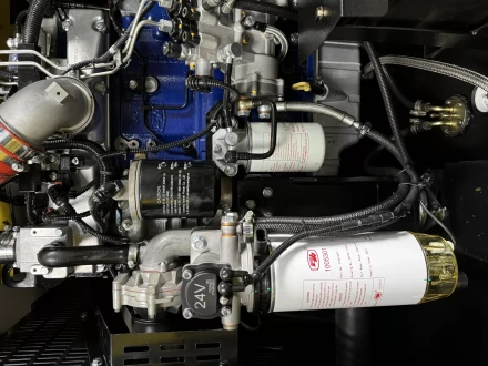 Дизельный генератор Vektor AD-120Y-T400 в шумозащитном кожухе купить в Когалыме