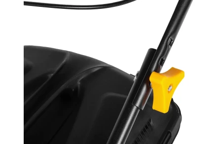 Бензиновая газонокосилка CHAMPION LM4215 купить в Когалыме