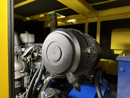 Дизельный генератор Vektor AD-100Y-T400 в шумозащитном кожухе купить в Когалыме