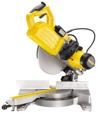 Пила торцовочная DeWALT DWS 778 XPS купить в Когалыме
