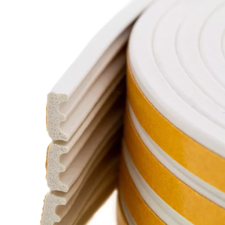 Уплотнитель резиновый, 12 м, профиль "E", белый Сибртех 88911 купить в Когалыме