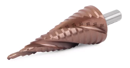 Ступенчатое сверло MESSER HSS CO 4-32х15 с кобальтовым покрытием и тремя спиральными канавками. купить в Когалыме