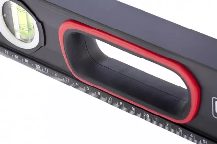 Уровень алюминиевый усиленный 1000 мм MATRIX 2 компонентные рукоятки артикул 34363 купить в Когалыме