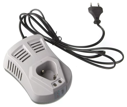 Зарядное устройство ЗУБР 12V 2A V000-006-063 купить в Когалыме