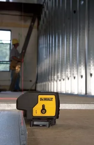 Лазерный нивелир DeWalt DW 083 К купить в Когалыме