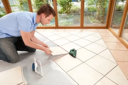 Лазер для укладки плитки BOSCH PLT2 (0.603.664.020) купить в Когалыме