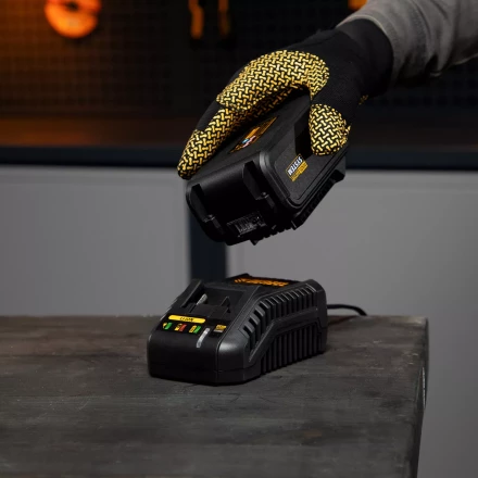 Батарея аккумуляторная Denzel IB-18-4.0, Li-Ion, 18 В, 4.0 А/ч 28434 купить в Когалыме