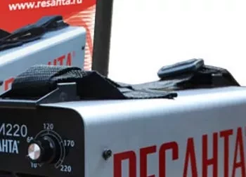 Сварочный инвертор Ресанта САИ-220 в кейсе купить в Когалыме
