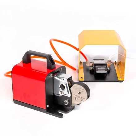 Пресс-клещи пневматические КВТ ПКП-10к для серийной опрессовки втулочных наконечников до 10 мм (85397) купить в Когалыме