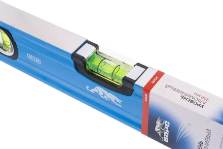 Уровень алюминиевый 400 мм профиль 1.6 мм фрезерованный ударопрочные заглушки 3 глазка БАРС 34420 купить в Когалыме