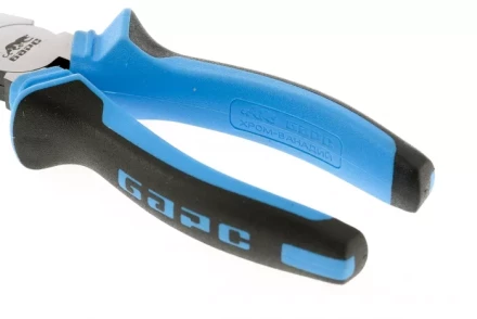 Плоскогубцы комбинированные 160 мм хром-ванадий двухкомпонентные рукоятки БАРС 16996 купить в Когалыме