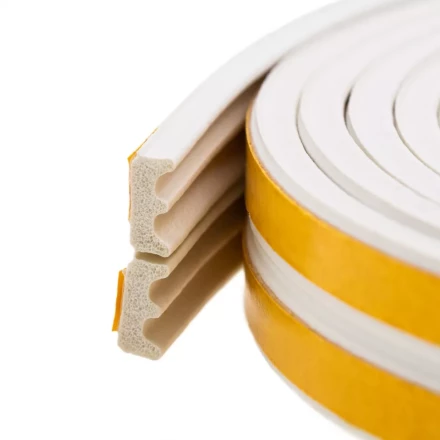 Уплотнитель резиновый, 6 м, профиль "E", белый Сибртех 88917 купить в Когалыме