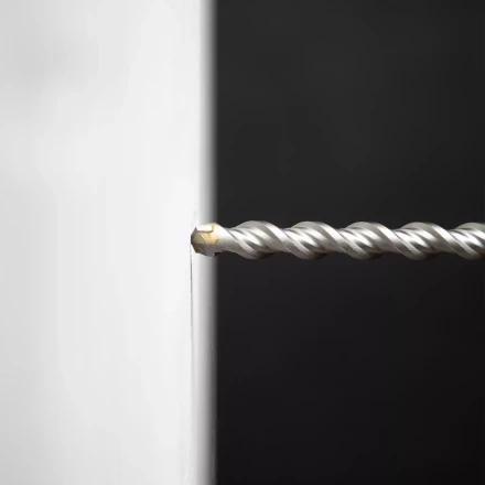 Бур по бетону Denzel, 12 x 210 мм, двойная спираль, три пылеотводящие кромки, купить в Когалыме